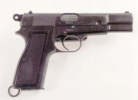 Browning High Power бельгийского производства (model 1935).