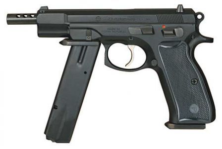 CZ-75 Automatic, вариант пистолета CZ-75 с возможностью стрельбы очередями. под стволом закреплен запасной магазин, служащий дополнительной рукояткой для удержания оружия