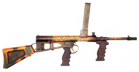 Owen Mk.1-43 submachine gun in camouflage paint