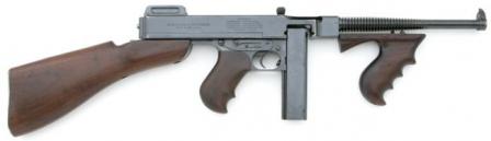 Thompson Model 1921 submachine gun with 20-round box (