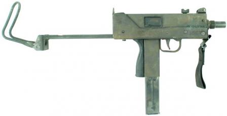 Пистолет-пулемет Ingram M10 калибра .45ACP с разложенным прикладом.