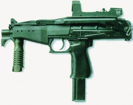  SR-2M Veresk SMG with shoulder stock folded.