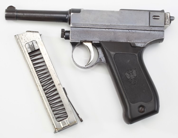 Brixia M1913 pistol - left side, with magazine